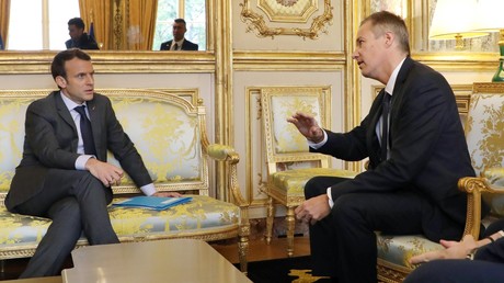 Comparant Macron à un produit «avarié», Dupont-Aignan refuse la suppression de fonctionnaires