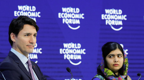 «Mankind» ou «peoplekind» ? Justin Trudeau démontre son féminisme en corrigeant une femme (VIDEO)