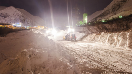 Une avalanche dévale sur un train à Moscou 