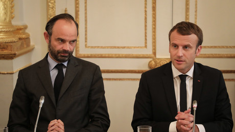 Record d'impopularité pour Emmanuel Macron et Edouard Philippe selon un sondage