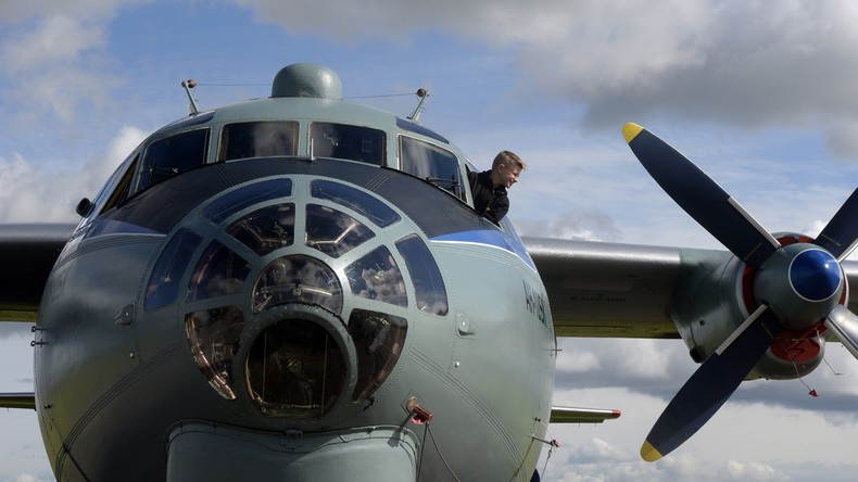Des tonnes d'or tombent du ciel à la suite d'une avarie sur un avion-cargo russe (PHOTOS et VIDEO)