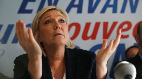 Mise en examen de Marine Le Pen pour avoir diffusé des photos d'exactions de Daesh sur Twitter