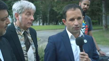 Benoît Hamon, homme politique... et comédien (VIDEO)