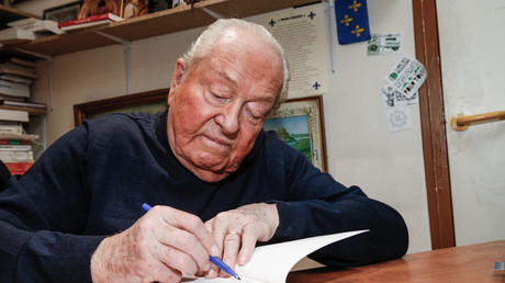 Côté obscur de la force : Jean-Marie Le Pen présente ses mémoires sur Instagram et Twitter