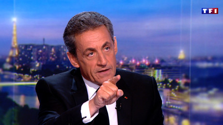 «Hé, mais vous fumez monsieur !» : la défense de Sarkozy ravit les réseaux