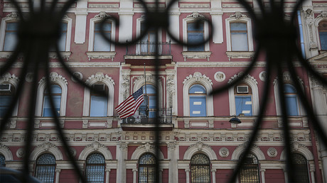 Illustration : consulat général des Etats-Unis à Saint-Pétersbourg, photo ©Anton Vaganov / Reuters