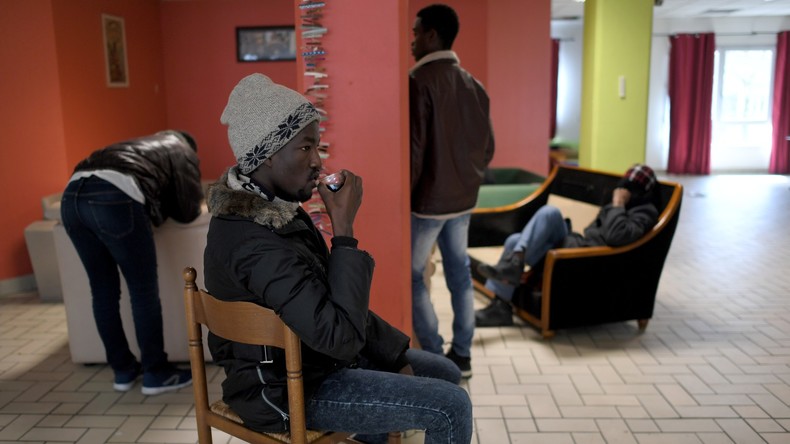 «Tu n'es qu'une mécréante, je vais te tuer» : un migrant menace la directrice d'un centre d'accueil