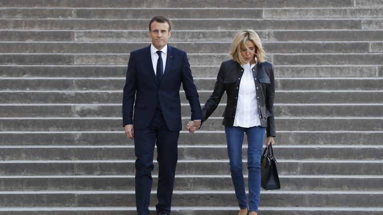 Mécontentement interne, frappes en Syrie : le grand oral d'Emmanuel Macron face à Plenel et Bourdin