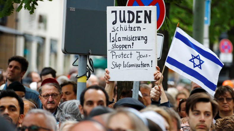 Des centaines de manifestants vêtus d'une kippa se rassemblent à Berlin (PHOTOS)
