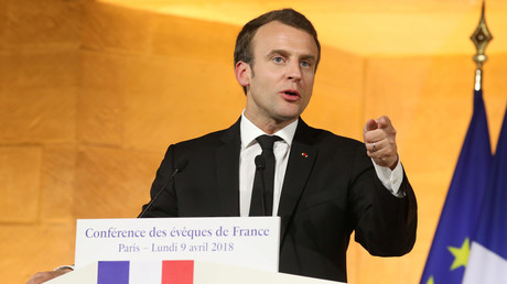 Emmanuel Macron lors de la conférence des évêques de France le 9 avril