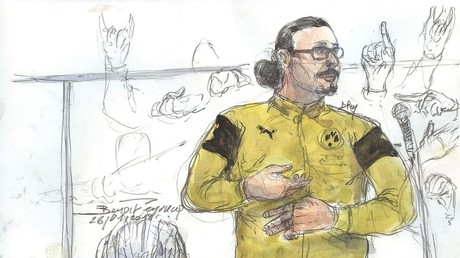 Croquis d'audience créé au Palais de justice à Paris le 26 janvier 2018 montrant jawad bendaoud gesticulant pendant son procès (Illustration)