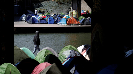 550 migrants de plus arrivent chaque semaine à Paris