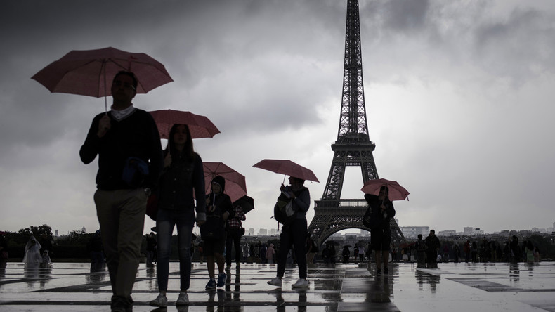 Un violent orage de grêle provoque des inondations à Paris (PHOTOS, VIDEOS)