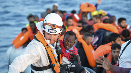 Deux pilotes français achètent un avion pour voler au secours des migrants en Méditerranée