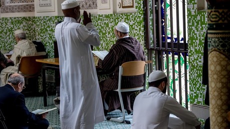 «Seriez-vous d'accord d'expulser les musulmans ?» : une caméra cachée belge devient virale