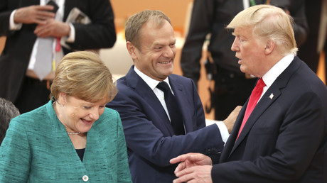 De gauche à droite, la chancelière allemande Angela Merkel, le président du Conseil européen Donald Tusk et le président des Etats-Unis Donald Trump, le 8 juillet 2017, lors du sommet du G 20 à Hambourg dans le nord de l’Allemagne (illustration). 