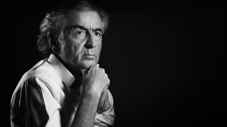 Bernard-Henri Lévy repart en guerre contre le Brexit… dans une pièce de théâtre