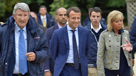 Philippe de Villiers, Emmanuel Macron et son épouse au Puy-du-Fou, août 2016, illustration