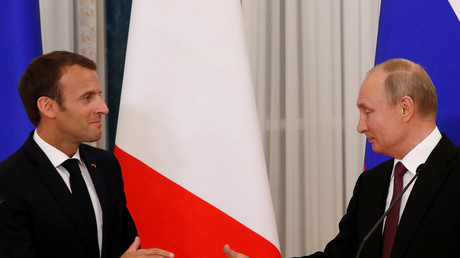 Le nouveau pari russe d'Emmanuel Macron