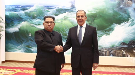 Sergueï Lavrov et Kim Jong-un à Pyongyang