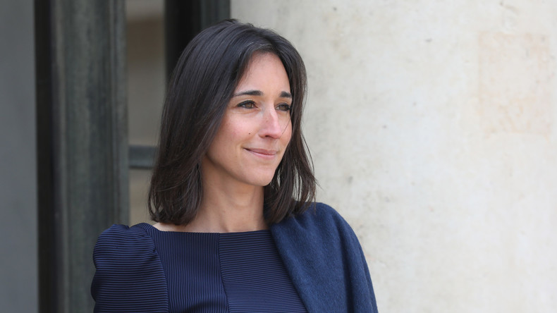 Assemblée : un député s'excuse après avoir appelé une secrétaire d'Etat «ma poule» dans l'hémicycle