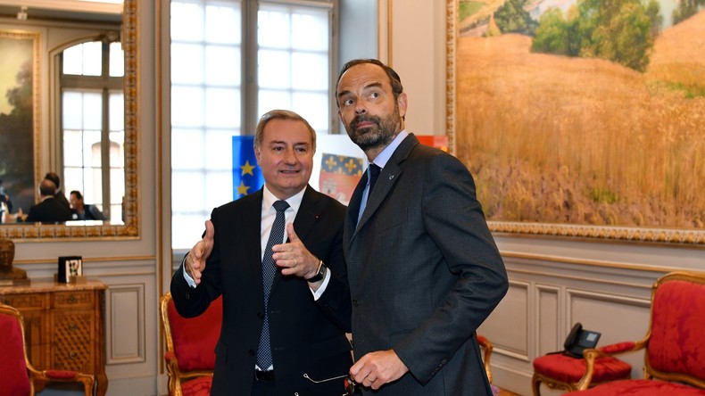 Manifestation et coupure d'électricité : Edouard Philippe chahuté à Toulouse