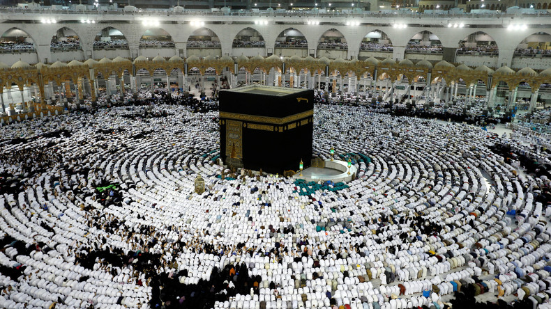 Arabie saoudite : un Français se suicide du haut de la Grande mosquée à la Mecque
