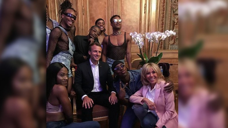 La très insolite fête de la musique de l'Elysée fait du bruit sur les réseaux sociaux (VIDEO)