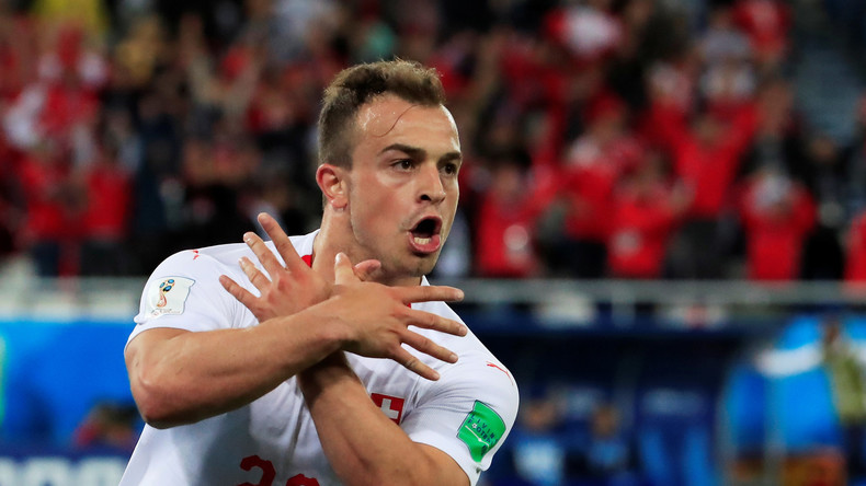 La FIFA frappe trois joueurs suisses au portefeuille pour leur célébration de but pro-Kosovo