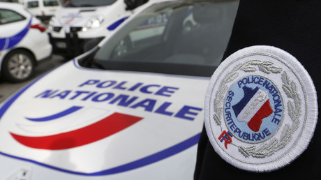 Uniforme de policier à Bordeaux, illustration