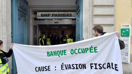 Procès de la faucheuse de chaises de la BNP : de nombreux soutiens se réunissent avant le verdict