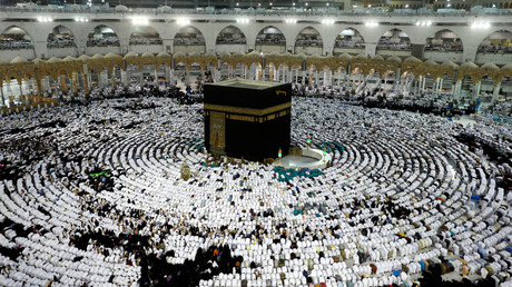 Arabie saoudite : un Français se suicide du haut de la Grande mosquée à la Mecque