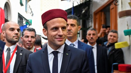 Emmanuel Macron photographié lors de son déplacement en Tunisie le 1er février 2018 (illustration)