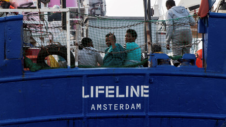 Migrants : le navire Lifeline qui souhaite l'aide de la France sera-t-il le nouvel Aquarius ?