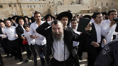 Une top-model pose nue devant le Mur des Lamentations et s'attire les foudres des rabbins (PHOTOS)