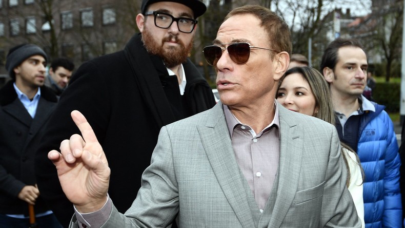 Le CSA saisi après les propos de Jean-Claude Van Damme sur le mariage homosexuel sur France 2