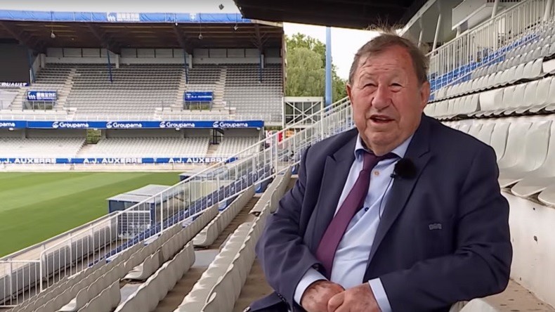 Guy Roux livre à RT ses attentes pour l'équipe de France à la Coupe du monde (VIDEO)