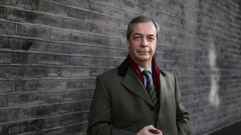 Nigel Farage prêt à revenir à la tête du UKIP si «la trahison du Brexit» a bien lieu