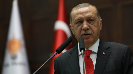 Turquie : à la veille de sa prestation de serment, Recep Tayyip Erdogan limoge 18 000 fonctionnaires