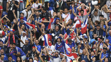 Mondial en Russie : les supporters des Bleus donnent de la voix avant France-Belgique