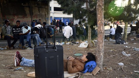 Expulsion à venir des migrants mineurs marocains après un accord passé entre Paris et Rabat