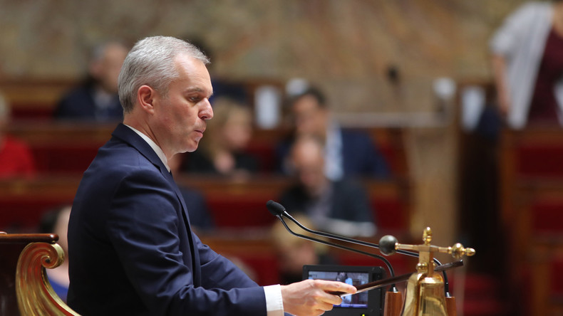 Qui a fait fuiter les informations sur le badge H que possédait Benalla ? De Rugy ouvre une enquête