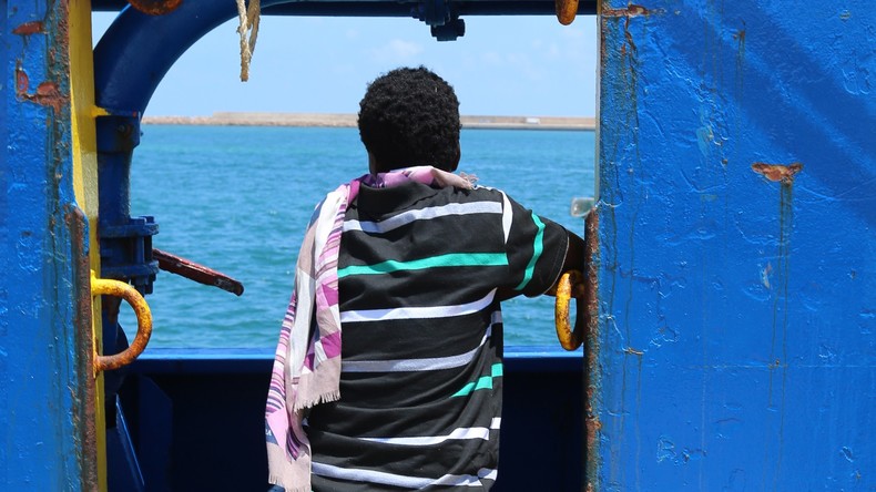 Après les avoir secourus, la Tunisie souhaite expulser les 40 migrants du Sarost 5