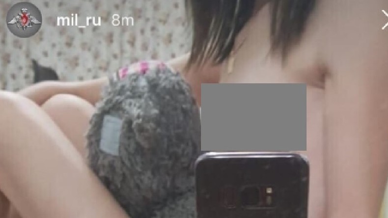Quand le selfie d'une femme nue apparaît sur le compte Instagram de l'armée russe (PHOTO)