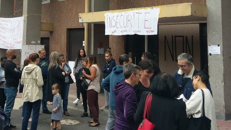 Riverains mobilisés : le centre pour migrants n'ouvrira pas dans le XVIIIe (mais ailleurs à Paris)