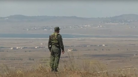 Depuis la Syrie, le reporter de RT France analyse les enjeux liés au plateau du Golan (REPORTAGE)