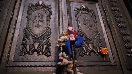 Moscou : deux adolescentes accusées d'extrémisme passent de la prison à l'assignation à résidence