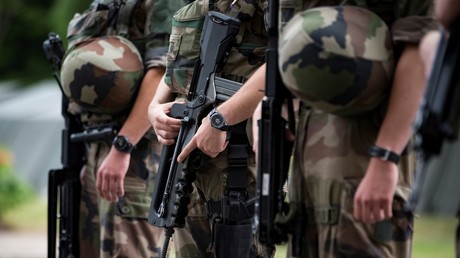 Lille : une patrouille Sentinelle a ouvert le feu sur un véhicule, le conducteur en fuite