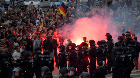 «Les étrangers dehors» : en Allemagne, Chemnitz s'enflamme après une attaque au couteau mortelle