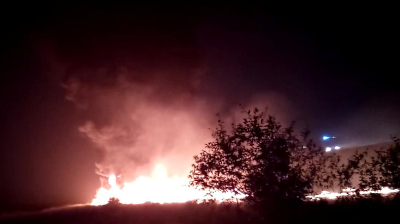 Sotchi : un avion loupe son atterrissage, perd une aile et prend feu, au moins 18 blessés (VIDEOS)